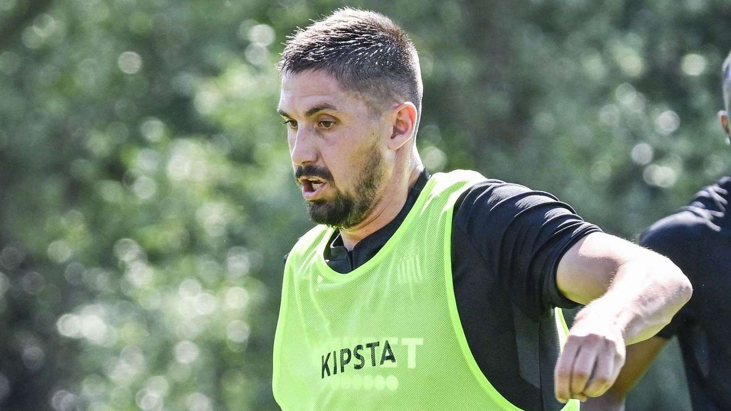 弃了以往的 弃了以往的